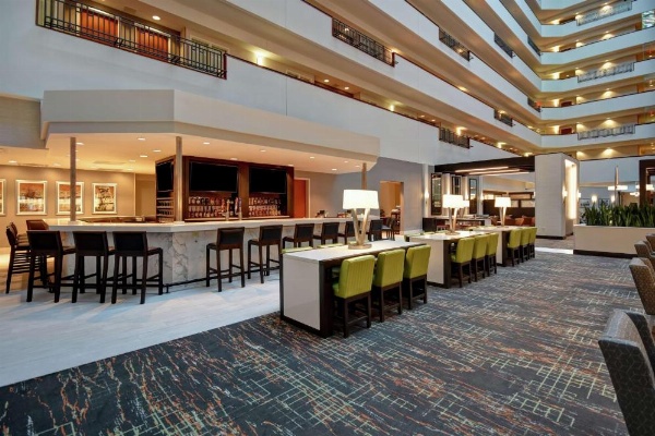 Embassy Suites By Hilton Hotel Little Rock image 17
